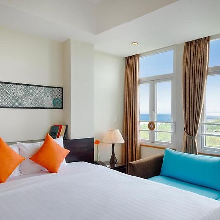 Отель Beach House An Thuong Дананг Экстерьер фото