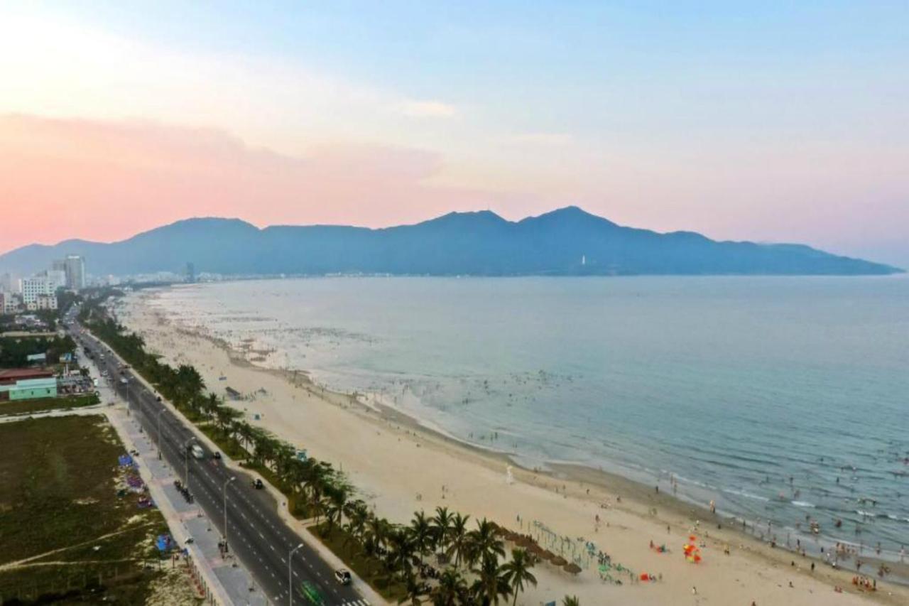 Отель Beach House An Thuong Дананг Экстерьер фото